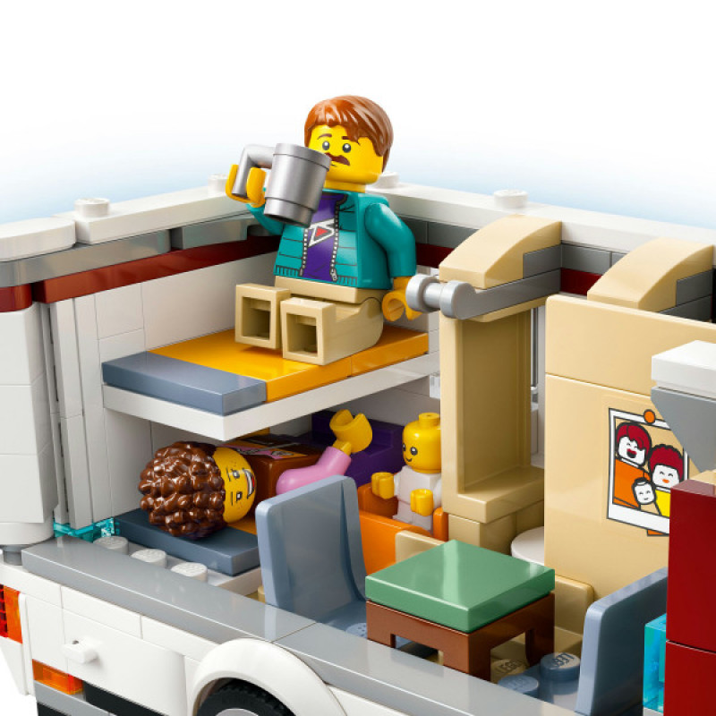Конструктор LEGO City Пригодницький будинок на колесах для відпустки