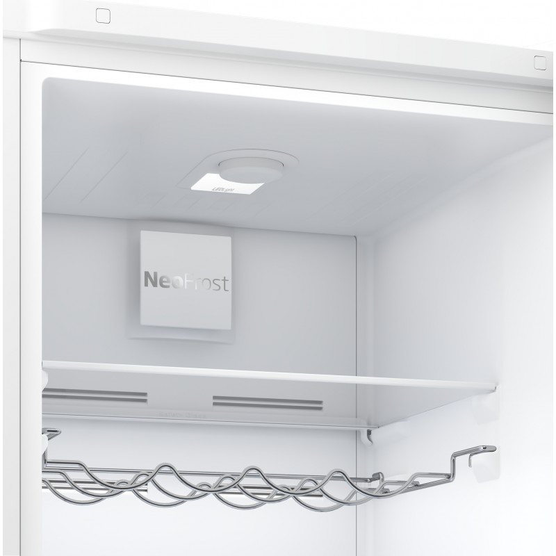 Холодильник Beko RCNA366K40WN