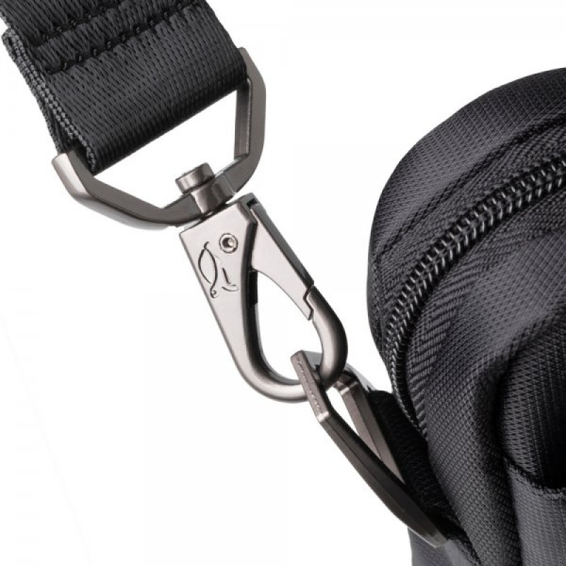 Cумка для ноутбука RivaCase 8630 чорна 15.6" дюймів.